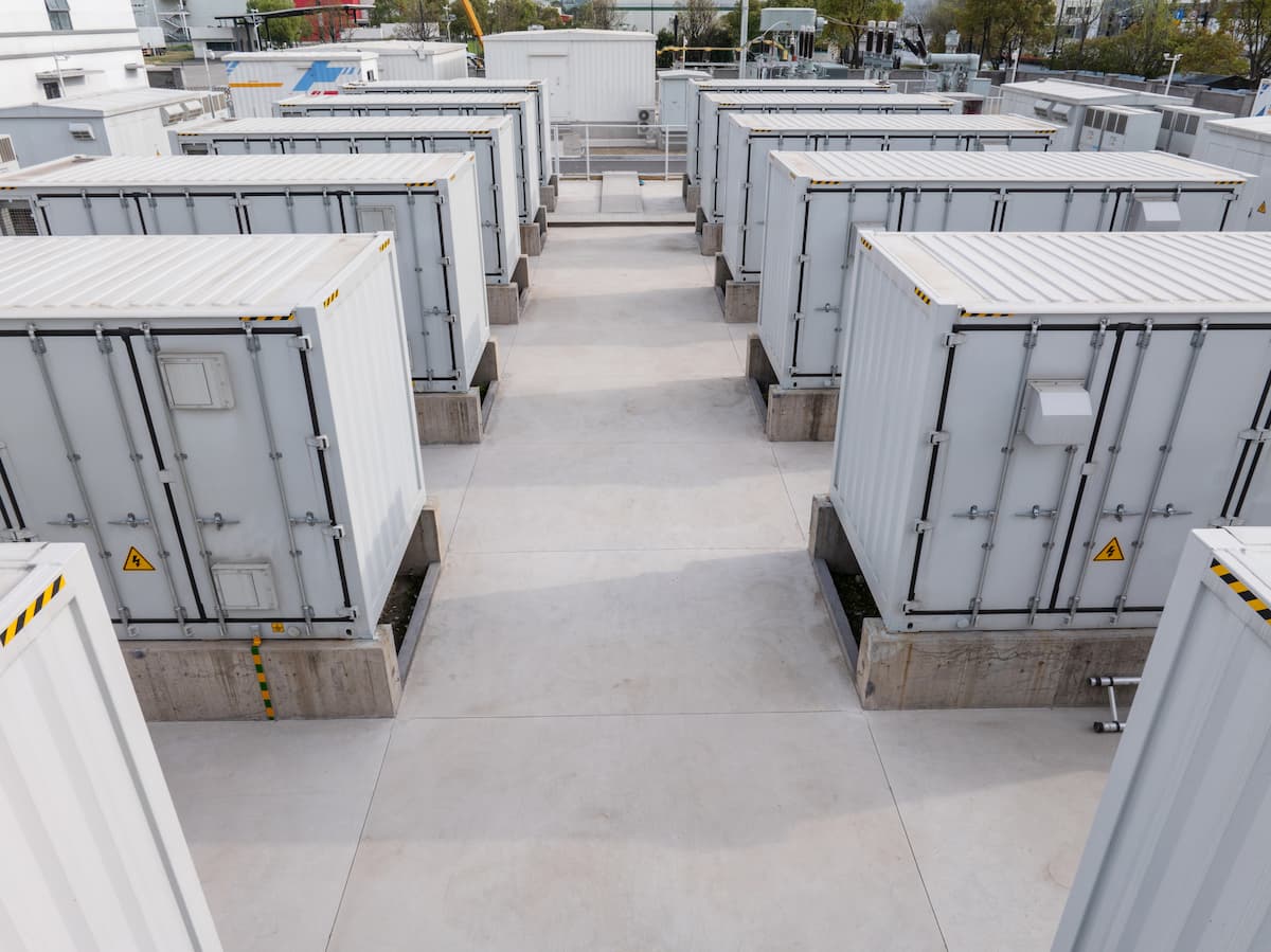 Vue aérienne du site de stockage par batterie